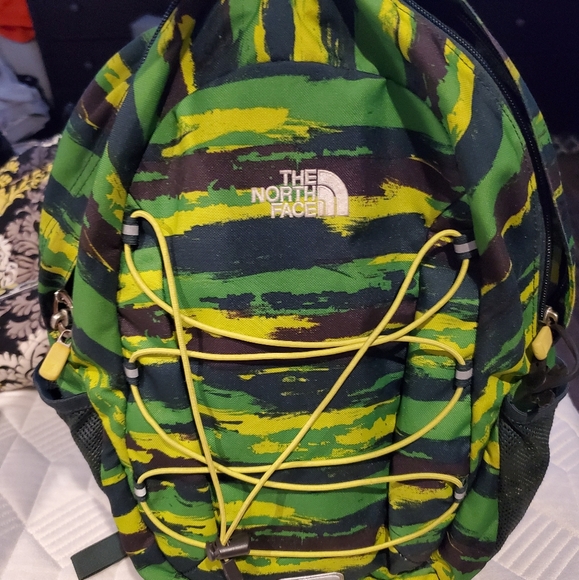 north face happy camper backpack black The Dyno Nf0a52s7 TNF and smaller everyday essentials Women's The North Face Jester